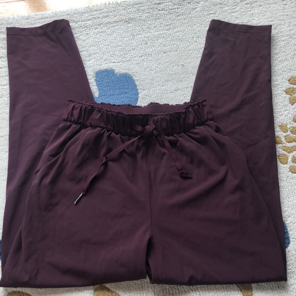 Lululemon high waist joggers like new